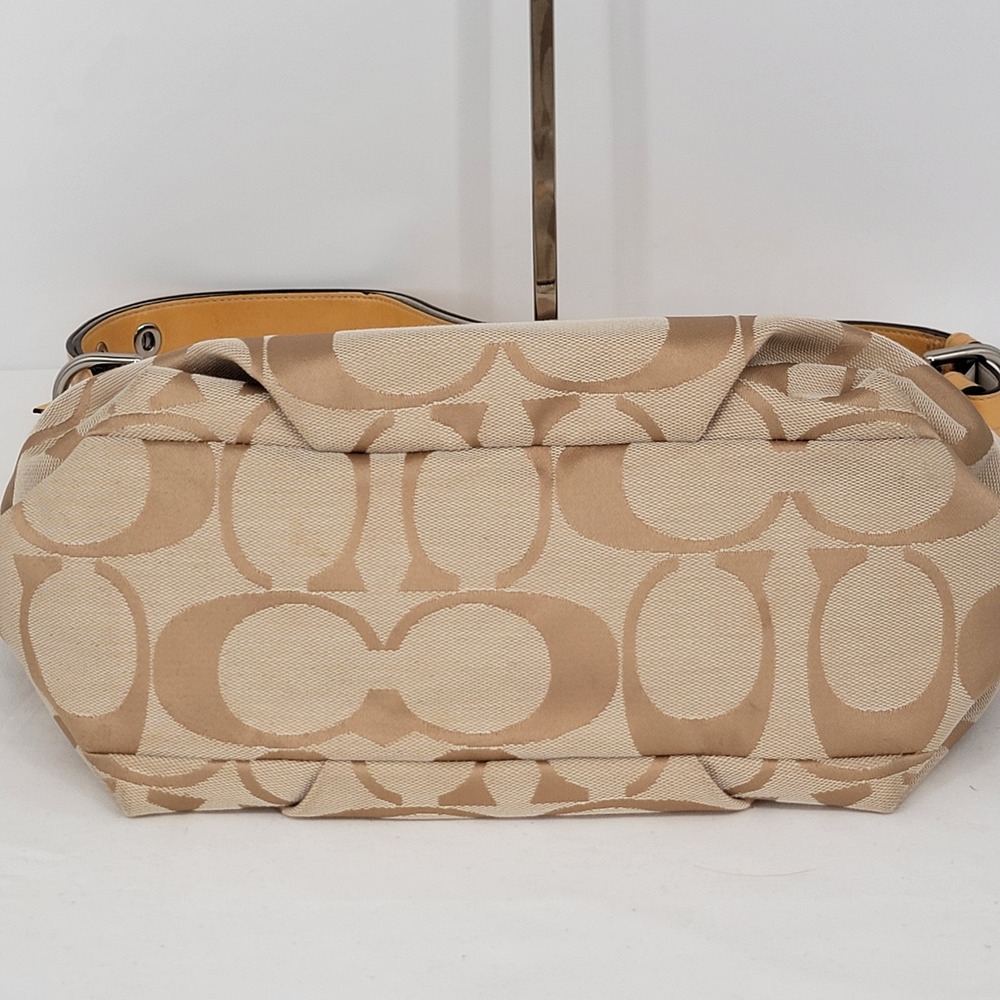 Coach Zoe Signature Jacquard Hobo Bag Tan Beige Yellow Patent Trim - Picture 12 of 16